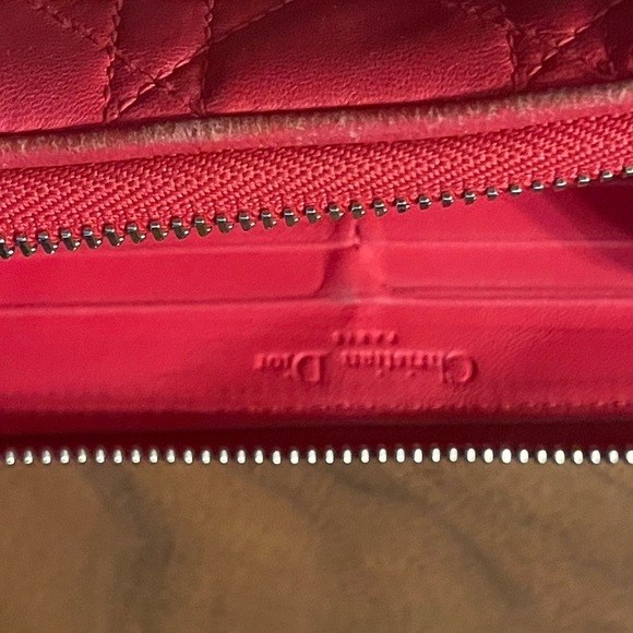 Dior Quilted Pink Wallet - Picture 6 of 8